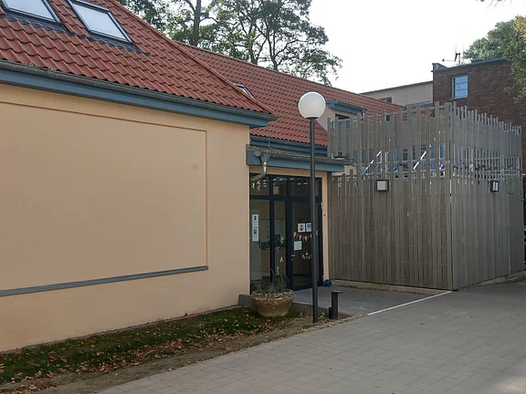 Gebäude
