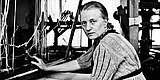 Else Mögelin, Malerin und Weberin, leitete von 1927 bis 1945 die Textilklasse derereien findet man in Kirchen, Kunstgewerbeschule Stettin.© Museum Neuruppin